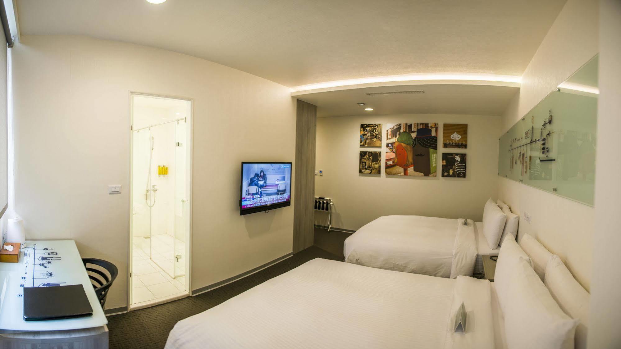 Olah Poshtel - Taichung Station Hotel Eksteriør billede